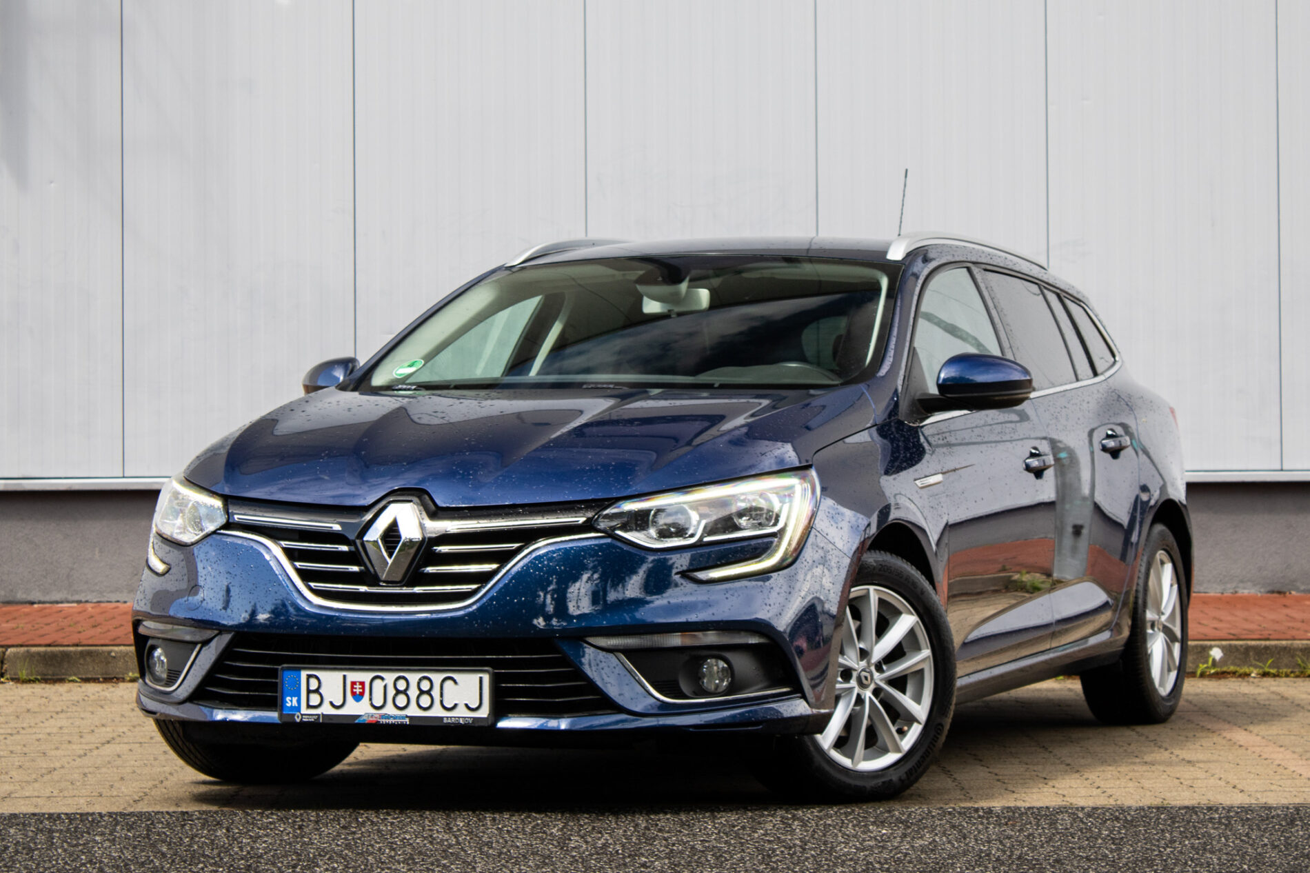Renault Mégane Grandtour Energy TCe GT Line / 97kW / A7 / ZÁRUKA / AJ NA SPLÁTKY / PROTIÚČET