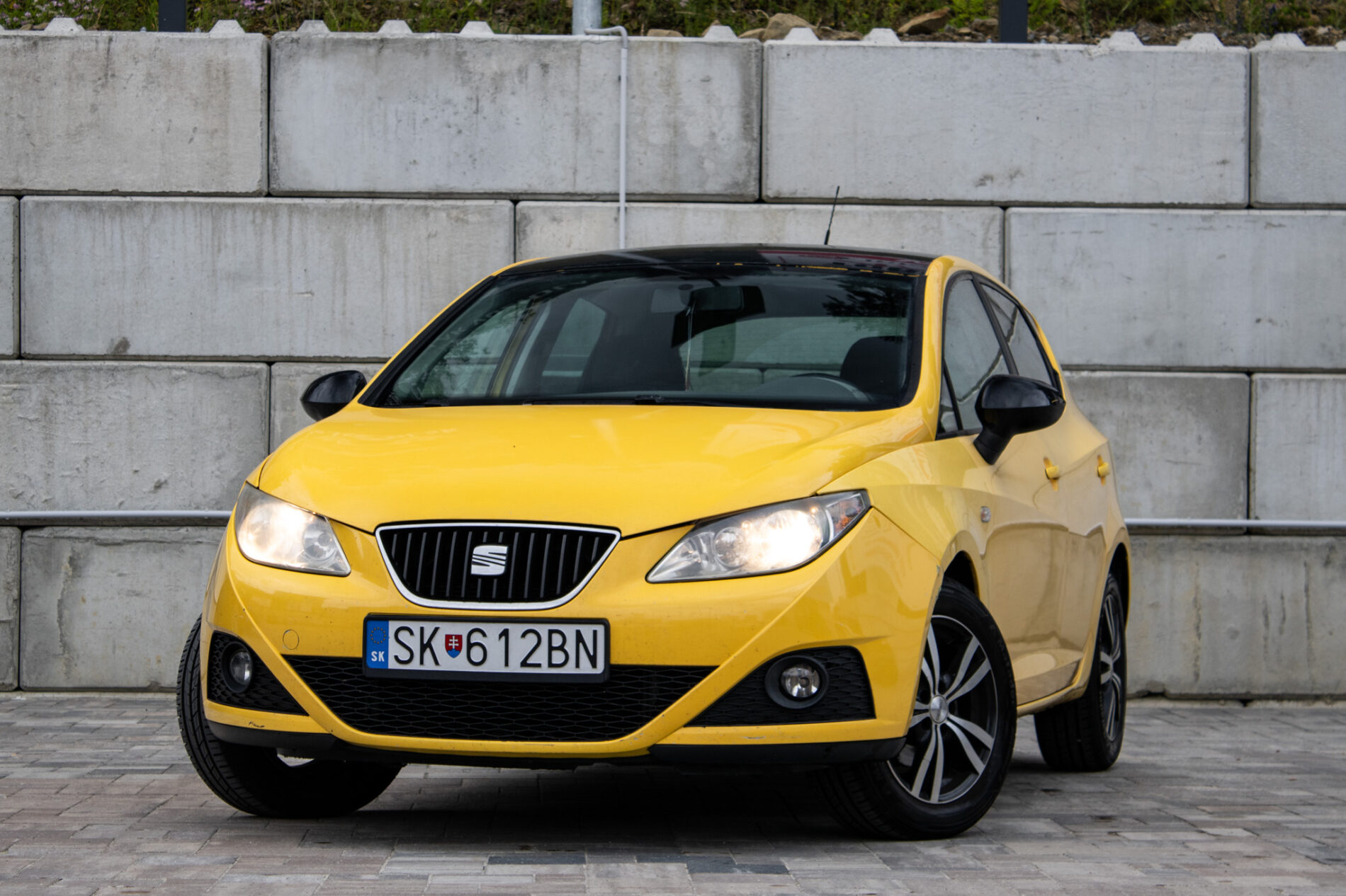 Seat Ibiza 1.4i Sport / 63kW / M5 / AJ NA SPLÁTKY / PROTIÚČET