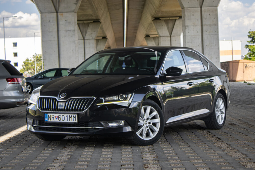 Škoda Superb 2.0 TDI DSG 110kW / NA SPLÁTKY / NA PROTIÚČET