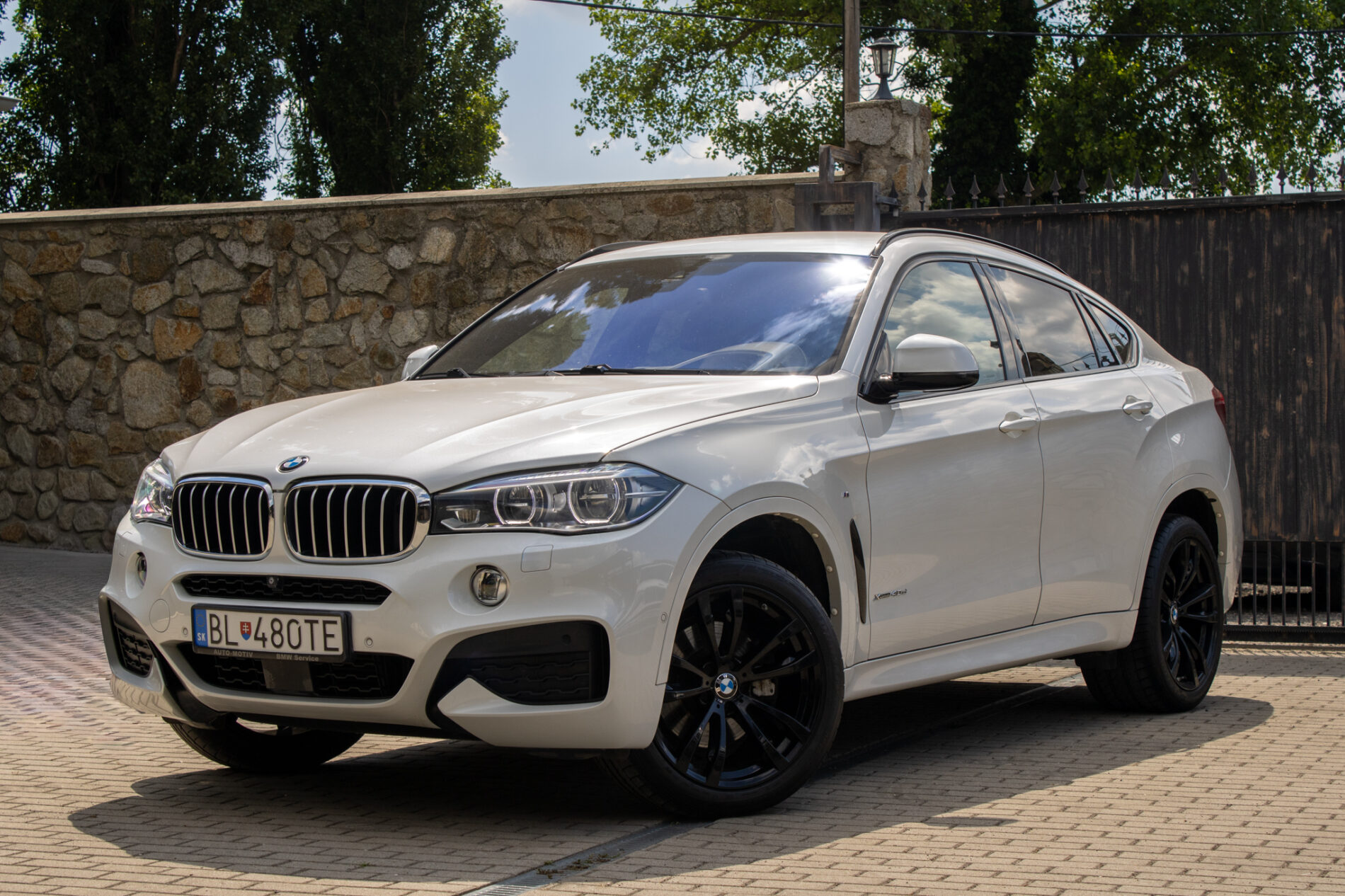 BMW X6 xDrive 40d M Sport Edition A/T / AJ NA SPLÁTKY / PROTIÚČET /