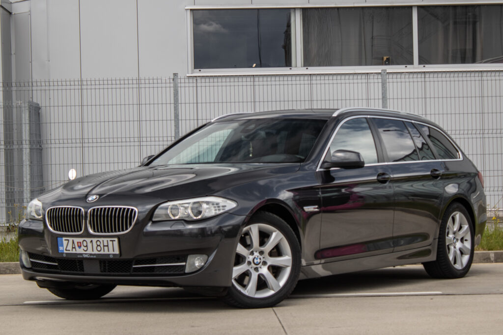 BMW Rad 5 Touring 525d AT 160kW218HP A8 / AJ NA SPLÁTKY / PROTIÚČET