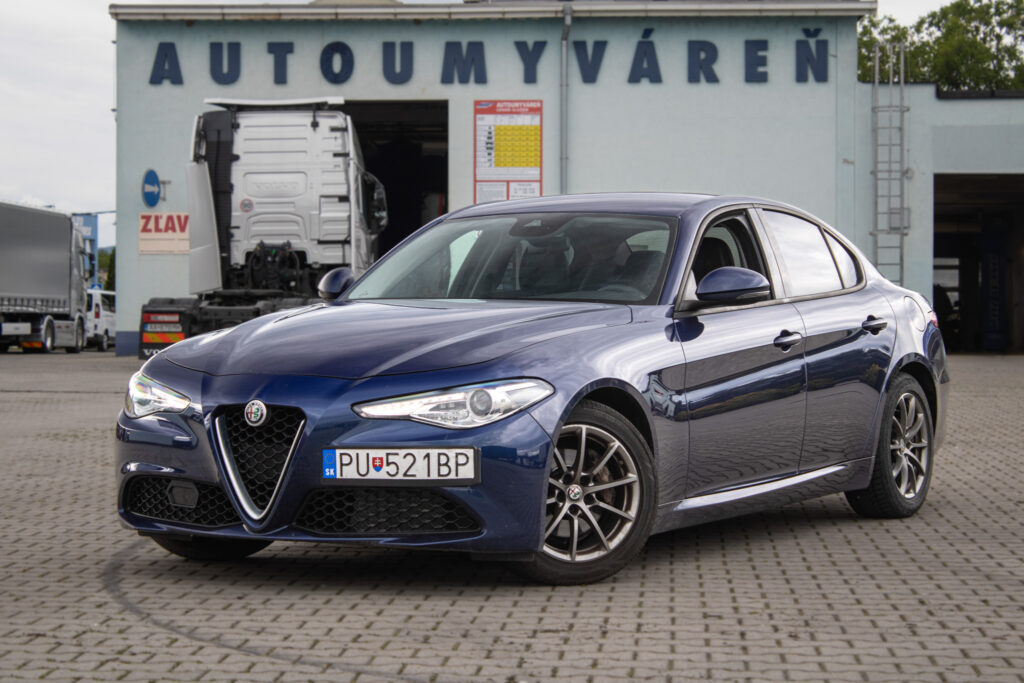 Alfa Romeo Giulia 2.2