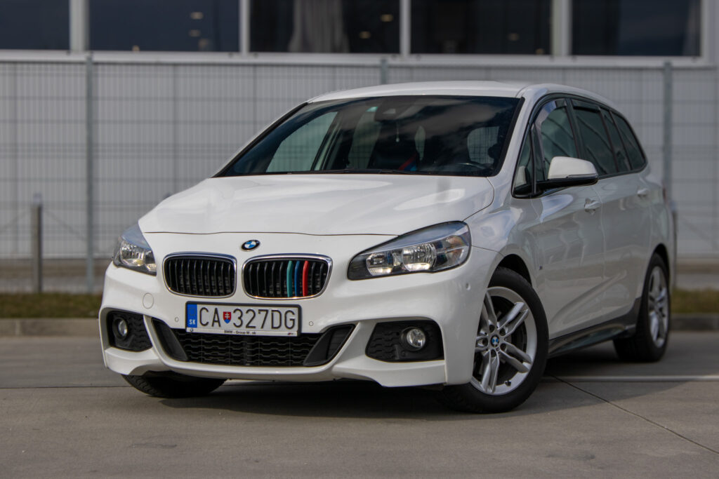 BMW 218d Gran Tourer 110kW AT/8 / AJ NA SPLÁTKY / PROTIÚČET