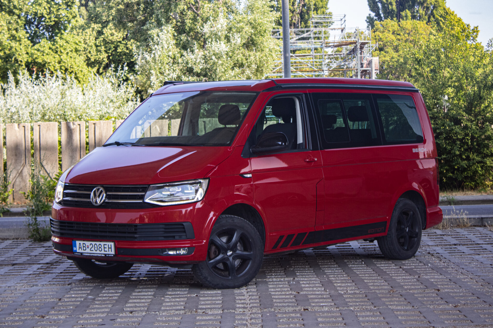 Volkswagen California 2.0 TDI BMT Beach 110kW MT6 / NA SPLÁTKY / NA PROTIÚČET