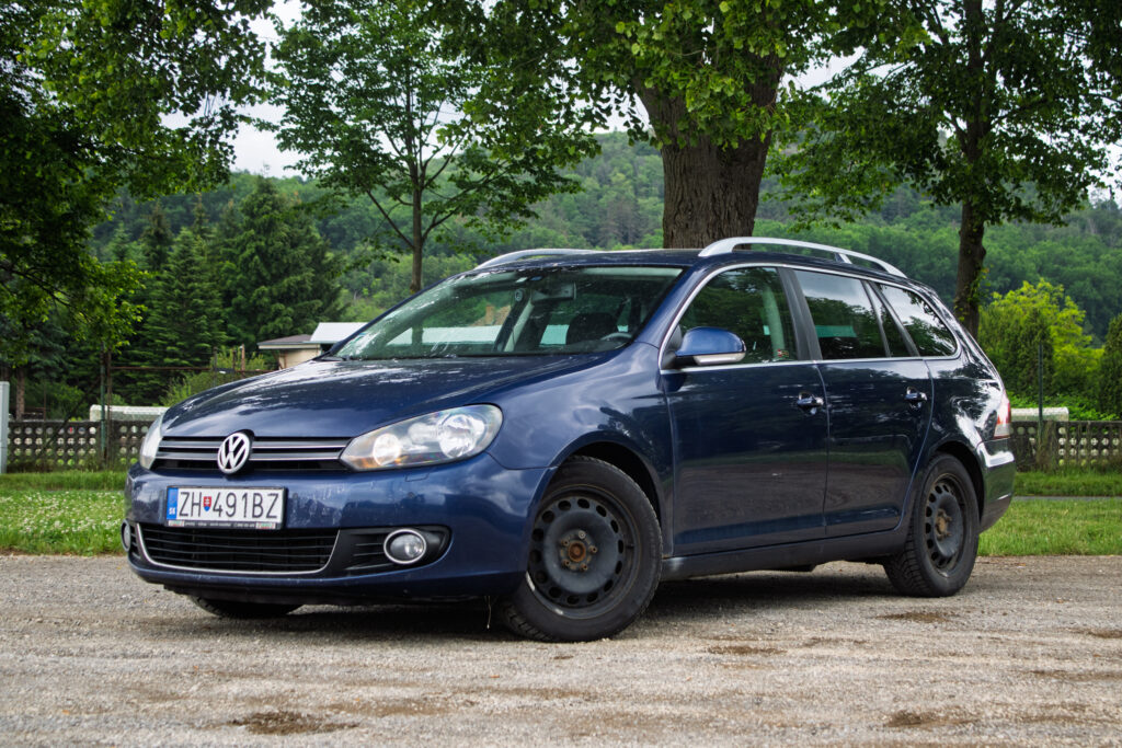 Volkswagen Golf Variant 2.0 TDI DSG 103kW AT6 / NA SPLÁTKY / NA PROTIÚČET