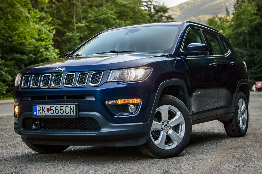 Jeep Compass Longitude 103kW MT/6 / AJ NA SPLÁTKY / PROTIÚČET