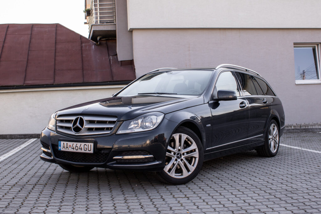 Mercedes-Benz C trieda Kombi W204 C220CDI / AJ NA SPLÁTKY / PROTIÚČET
