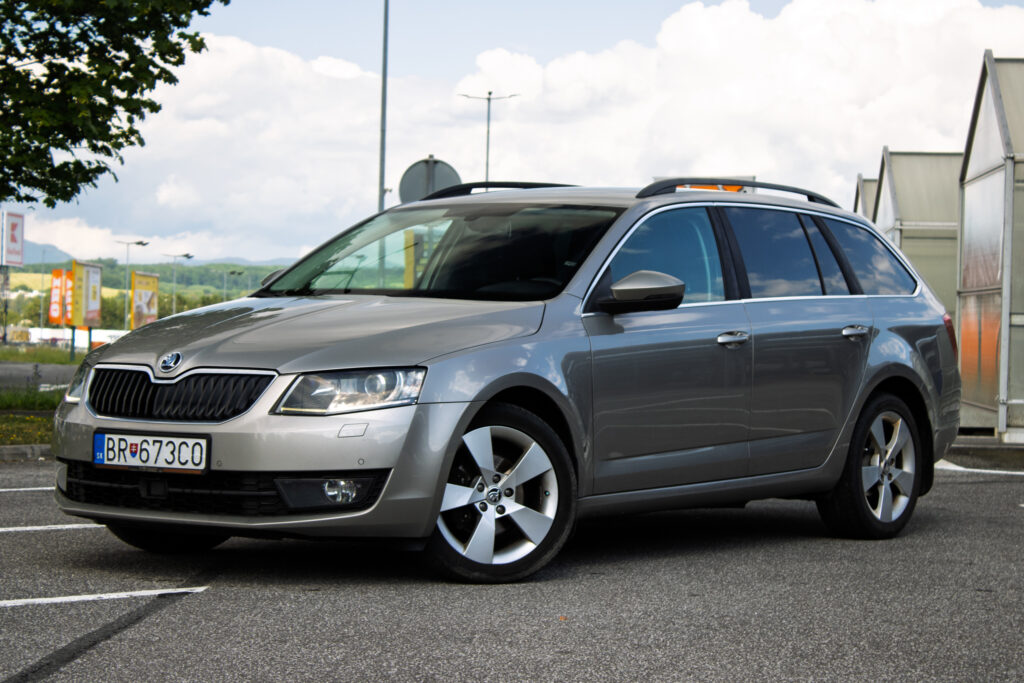 Škoda Octavia Combi 2.0 TDI STYLE DSG 110kW AT6 / NA SPLÁTKY / NA PROTIÚČET