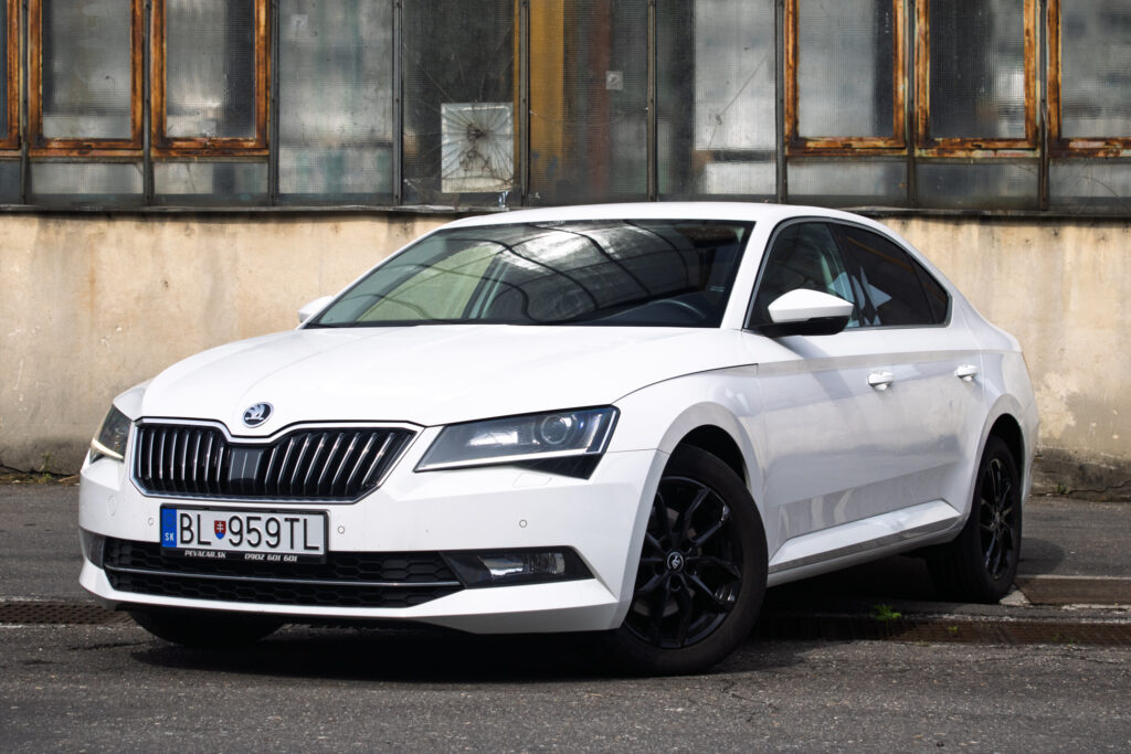 Škoda Superb 2.0 TDI MT6 110kW / NA SPLÁTKY / NA PROTIÚČET