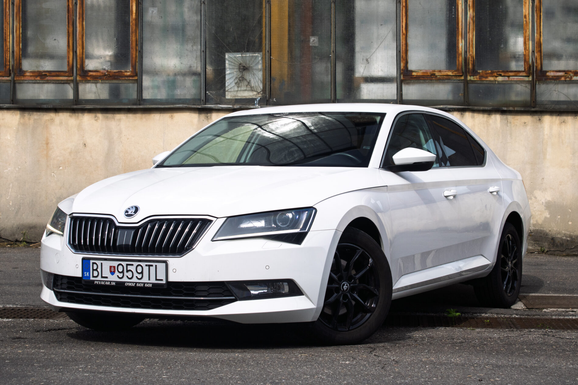Škoda Superb 2.0 TDI MT6 110kW / NA SPLÁTKY / NA PROTIÚČET