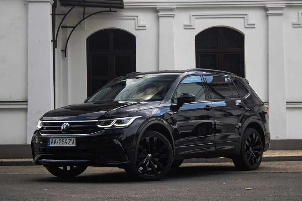 Volkswagen Tiguan 2.0 TDI EVO R-Line 4MOTION DSG 147kW AT7 / NA SPLÁTKY / NA PROTIÚČET