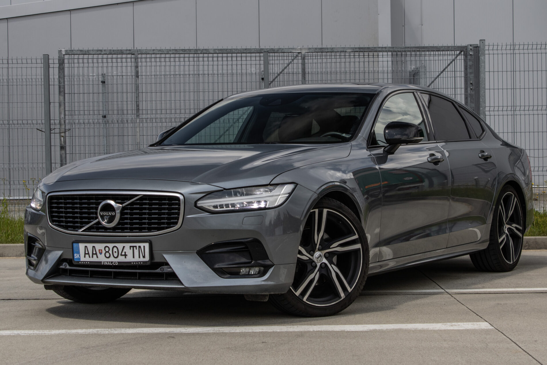 Volvo S90 D5 R-Design AWD AT 173kW235HP A8 / AJ NA SPÁTKY / PROTIÚČET
