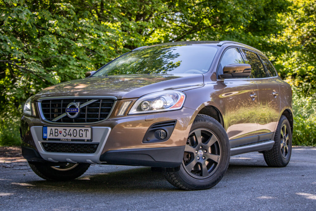 Volvo XC60 151kW AT/6 / AJ NA SPLÁTKY / PROTIÚČET