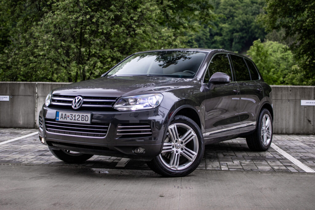 Volkswagen Touareg 176kW AT/8 / AJ NA SPLÁTKY / PROTIÚČET