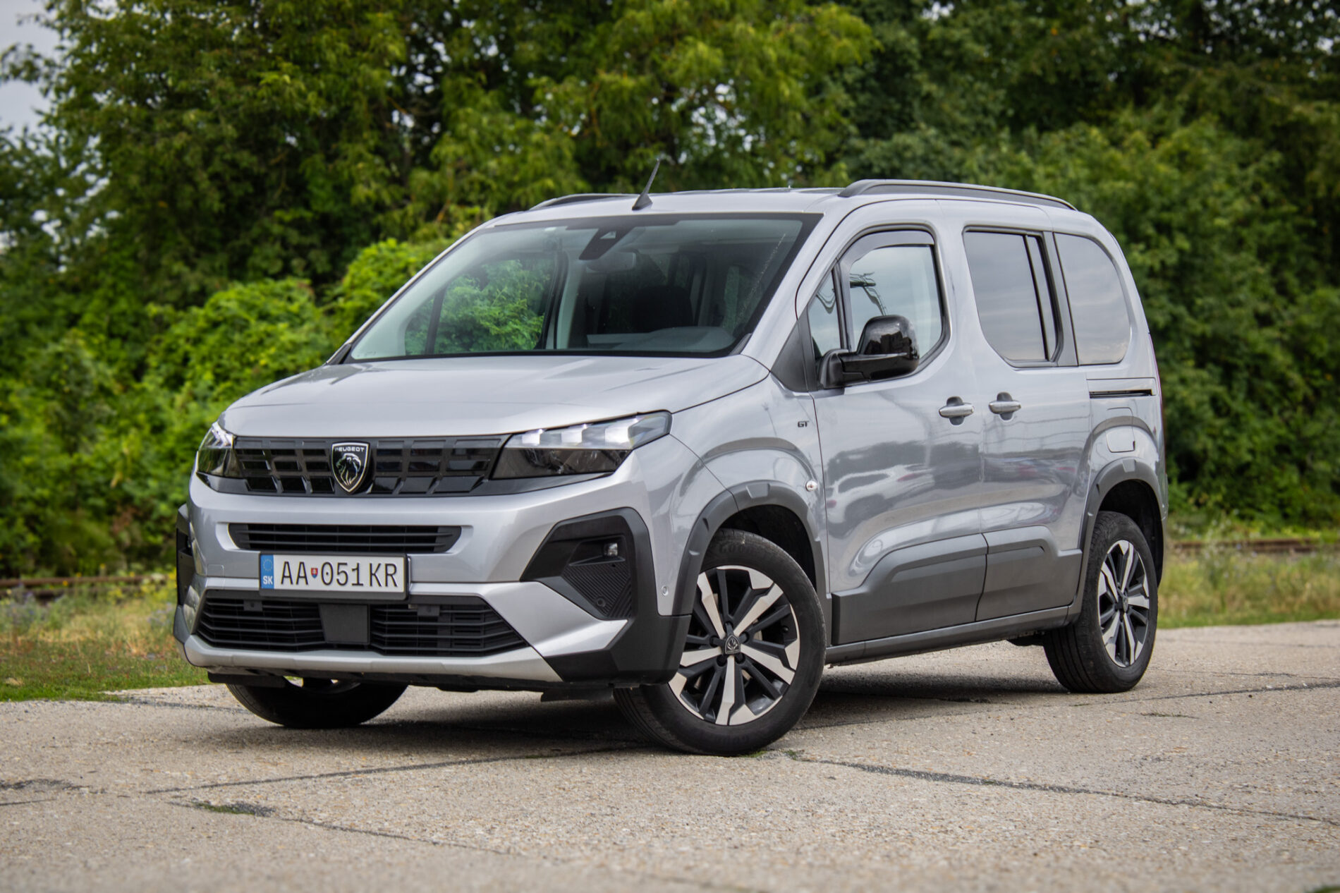 Peugeot Rifter 1.5 BlueHDi 130 GT EAT8, 96kW, 5d. / AJ NA SPLÁTKY / PROTIÚČET /