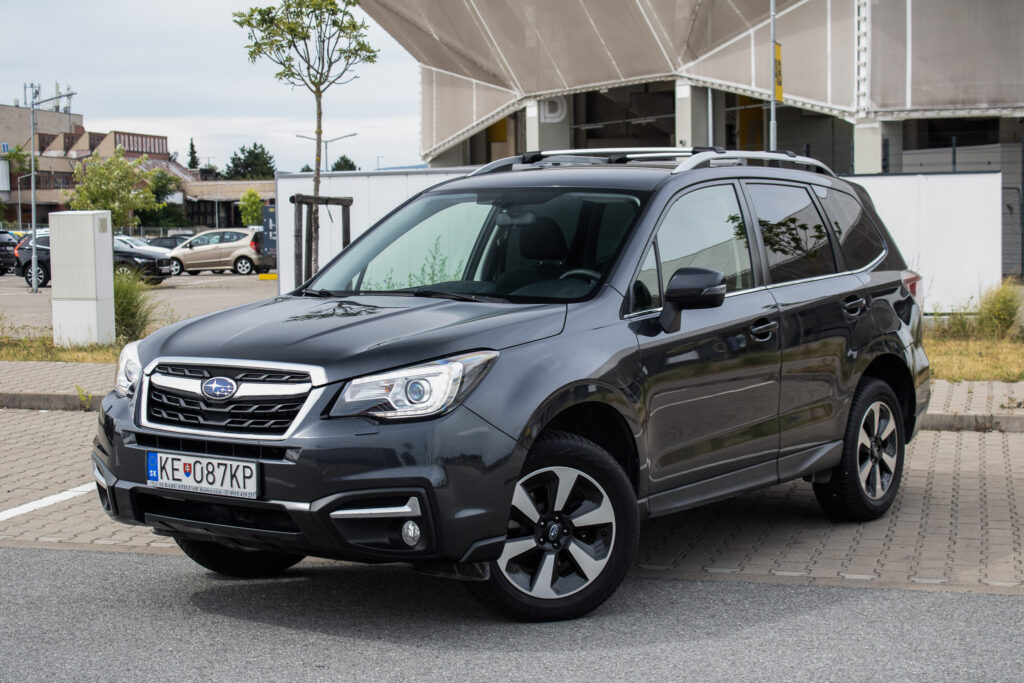 Subaru Forester 2.0i 4x4 CVT, 110kW (2016) / AJ NA SPLÁTKY / PROTIÚČET /