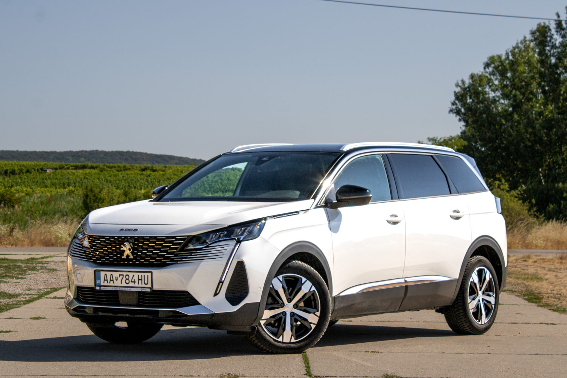 Peugeot 5008 1.5 BlueHDi 130k Allure Pack A/T / AJ NA SPLÁTKY / PROTIÚČET / 1. MAJITEĽ /