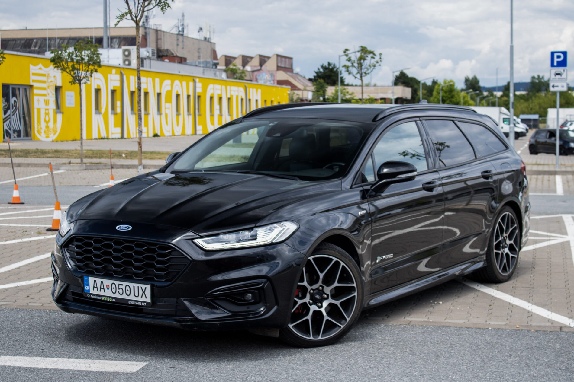Ford Mondeo Combi 2.0 Hybrid ST-line eCVT, 138kW (2020) / AJ NA SPLÁTKY / PROTIÚČET /