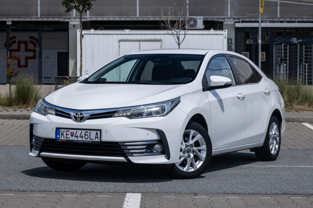 Toyota Corolla 1.6l Valvemetic Active Trend+, 97kW (2017) / AJ NA SPLÁTKY / PROTIÚČET /