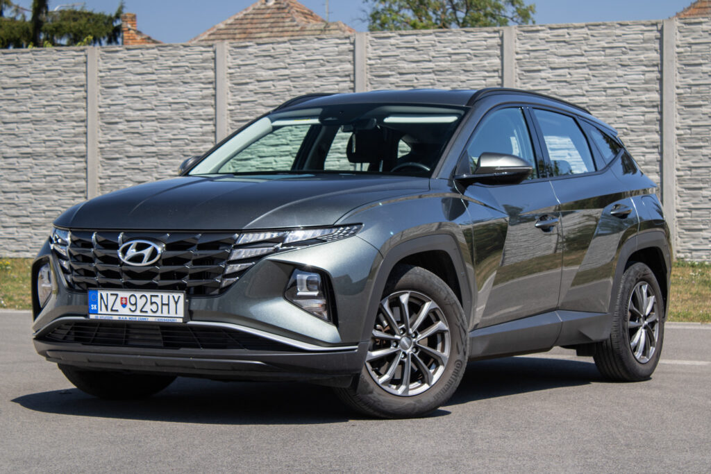 Hyundai Tucson 1.6 T-GDI, 110kW, M6 / AJ NA SPLÁTKY / PROTIÚČET /