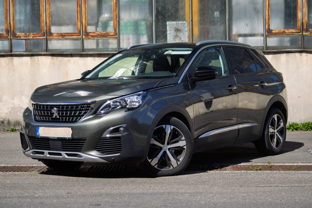 Peugeot 3008 1.5 BlueHDi S&S 96kW MT6 / NA SPLÁTKY / NA PROTIÚČET
