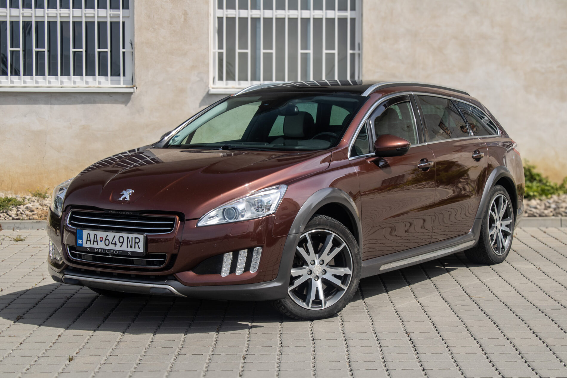 Peugeot 508 SW 2.0HDi Rxh-hybrid 120kW / AJ NA SPLÁKY / PROTIÚČET