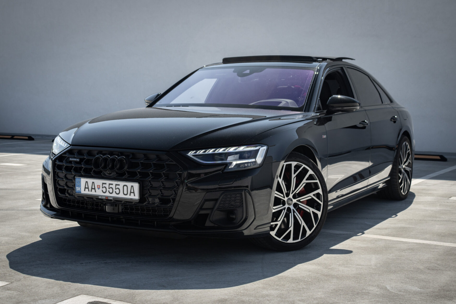 Audi A8 60 TFSI e PHEV quattro tiptronic S-line, 250kW / AJ NA SPLÁTKY / PROTIÚČET /