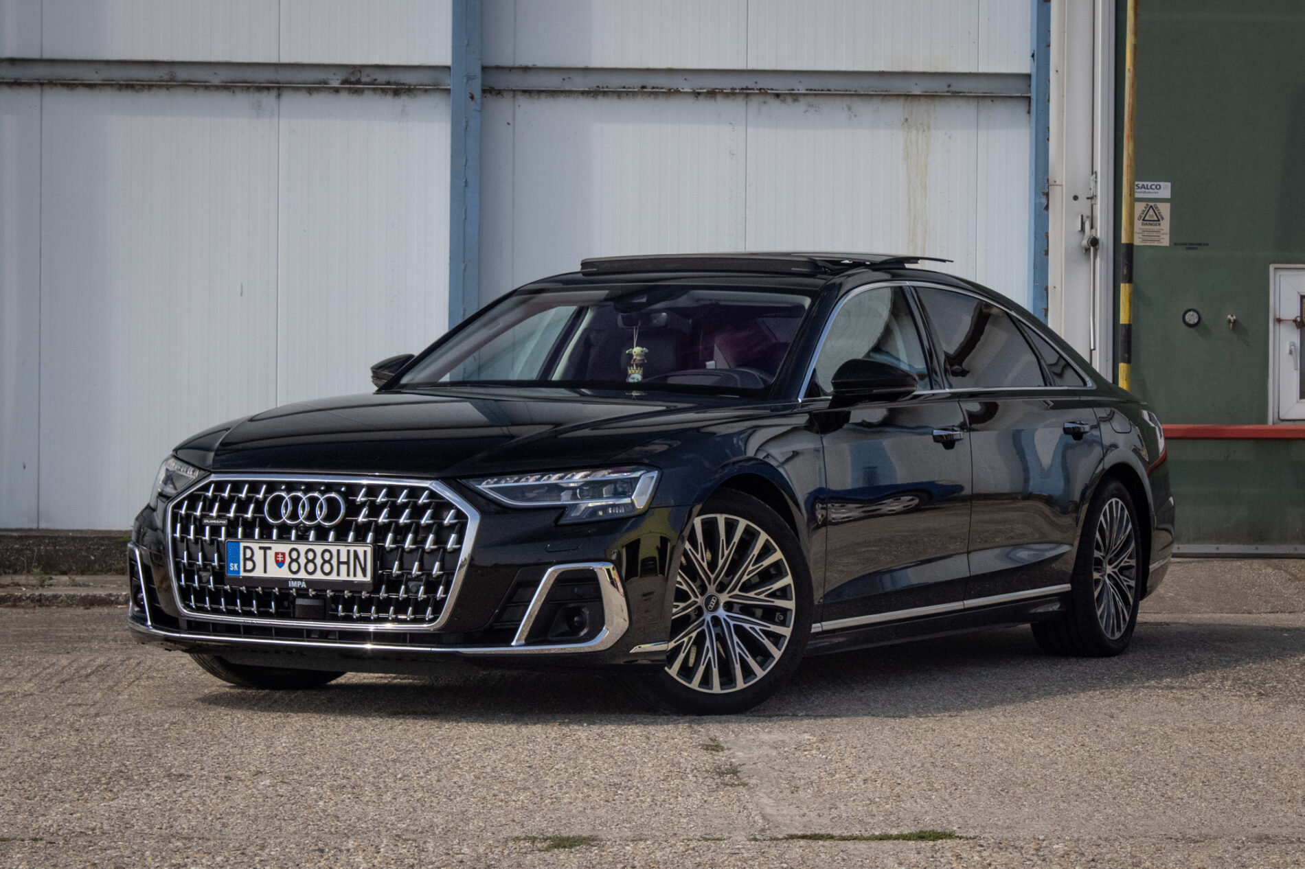Audi A8 L 60 TFSI e PHEV quattro tiptronic, 250kW,  / AJ NA SPLÁTKY / PROTIÚČET /