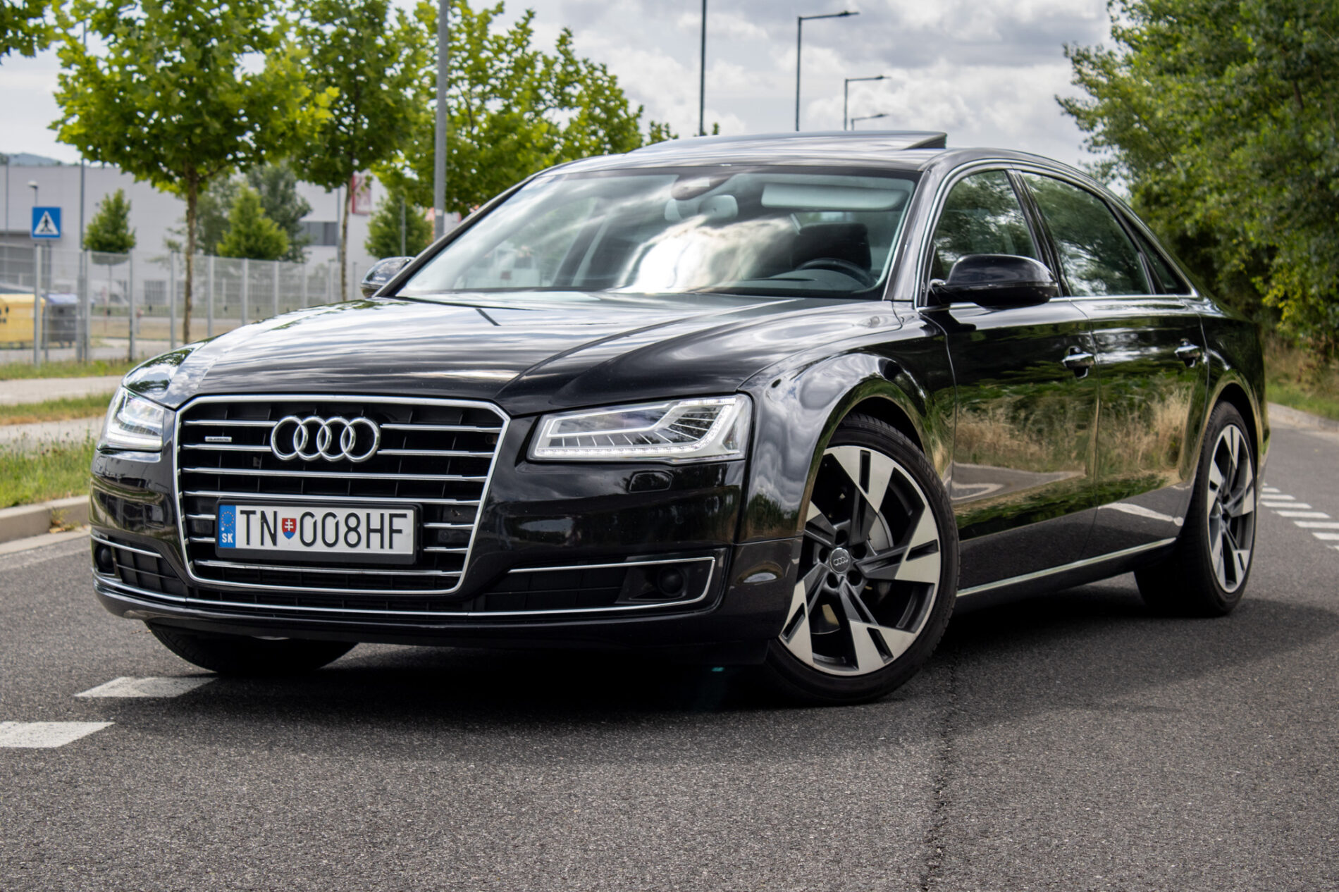 Audi A8 Long 3.0 TDI V6 Quattro tiptronic / 190kW / ZÁRUKA / AJ NA SPLÁTKY / PROTIÚČET