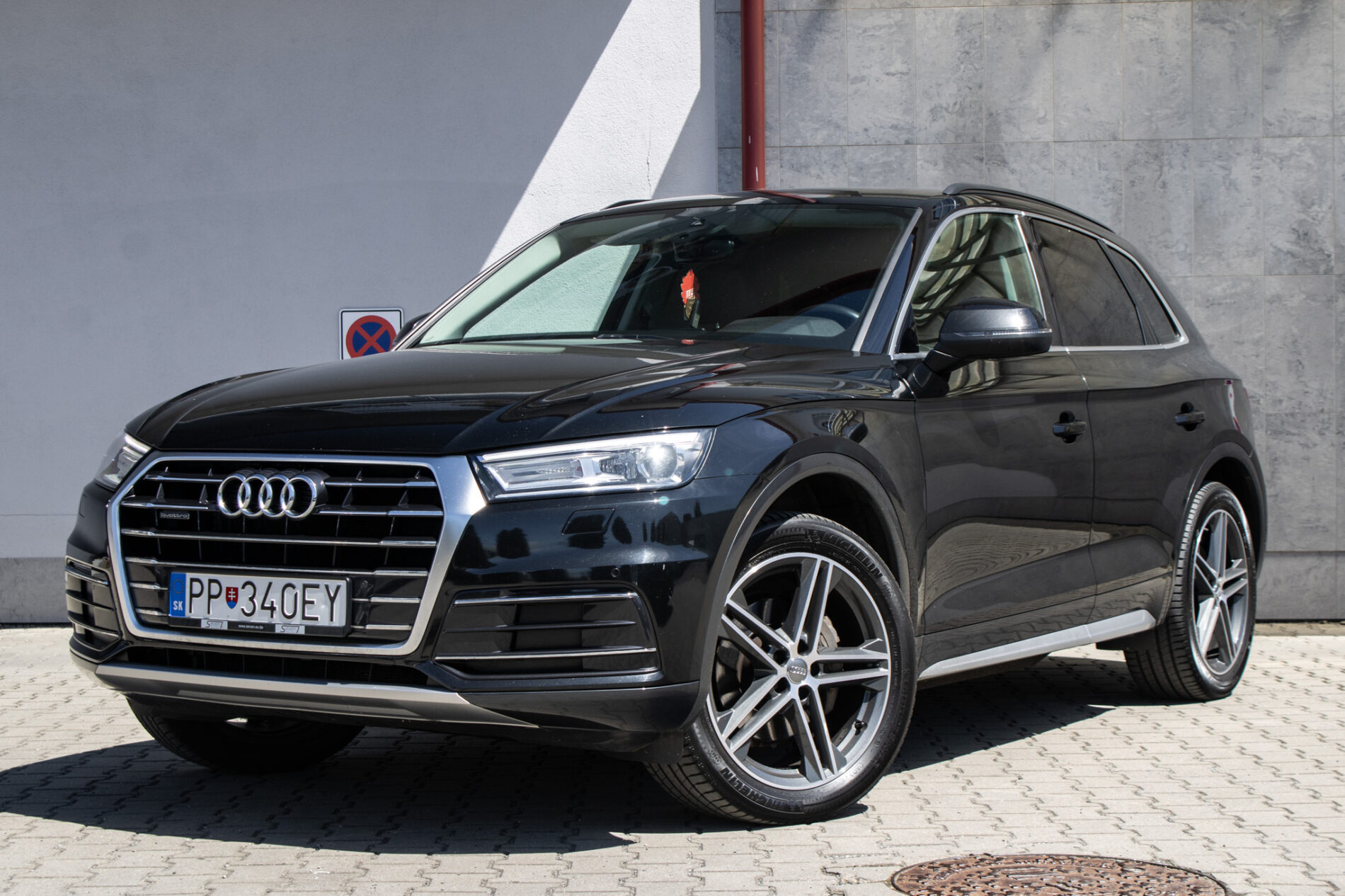 Audi Q5 2.0 TDI Quattro S tronic / 140kW / A7 / ZÁRUKA / AJ NA SPLÁTKY / PROTIÚČET