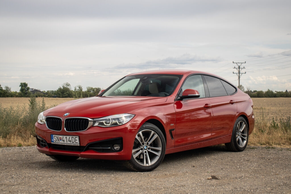 BMW Rad 3 GT 320d xDrive  Sport Line A/T, 140kW, A8 / AJ NA SPLÁTKY / PROTIÚČET /