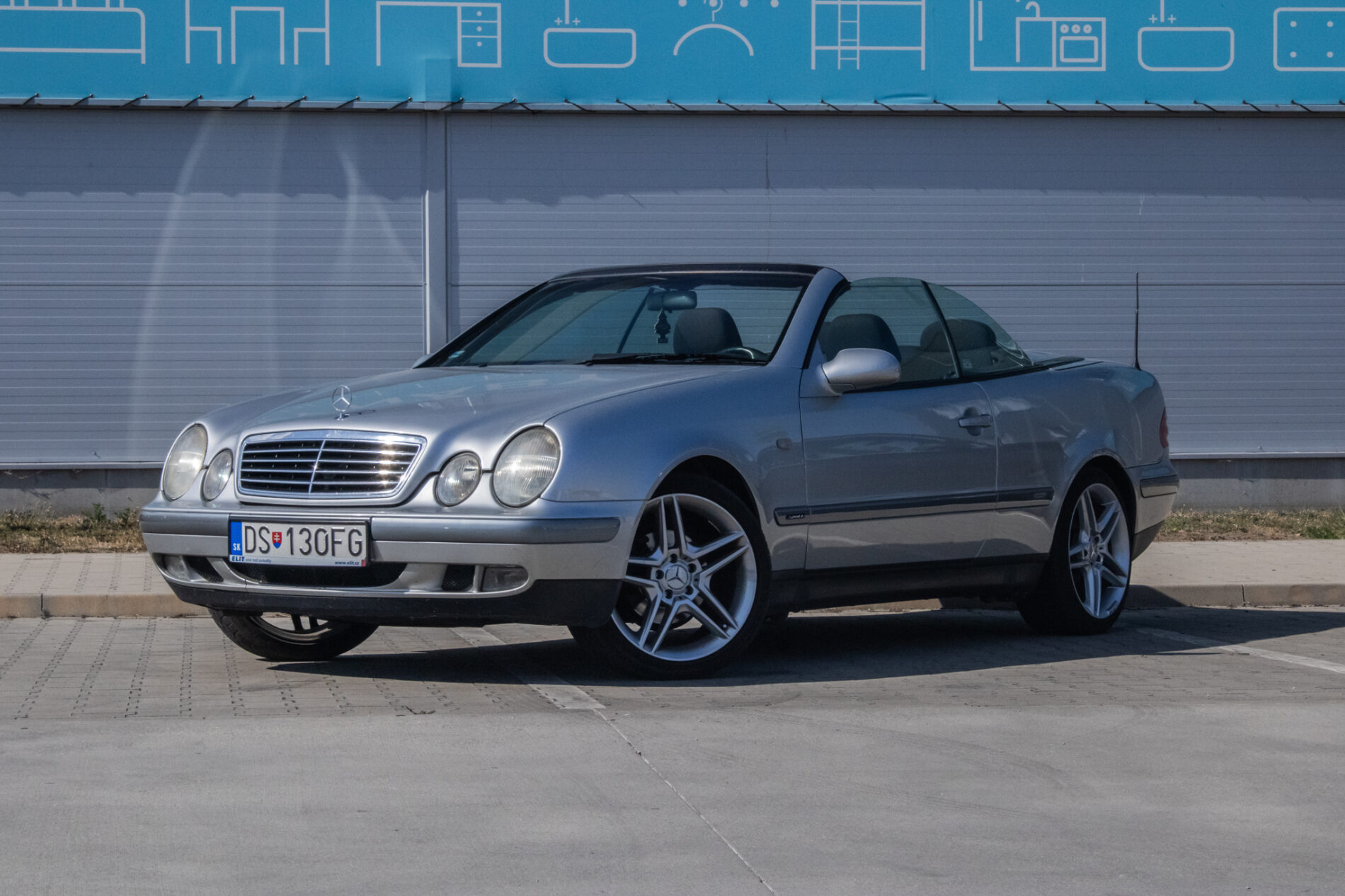 Mercedes-Benz CLK Kabriolet 200 100kW MT5 / NA SPLÁTKY / NA PROTIÚČET