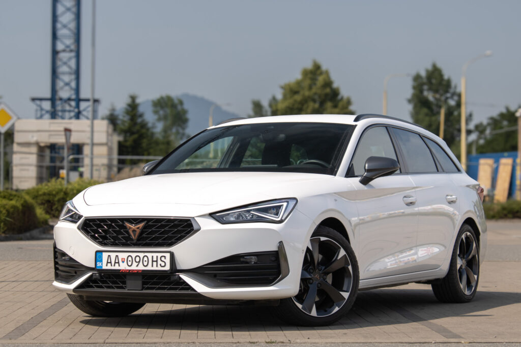 Cupra Cupra Leon Sportstourer 2.0 TDI 4Drive / 110kW / A7 / ZÁRUKA / AJ NA SPLÁTKY / PROTIÚČET
