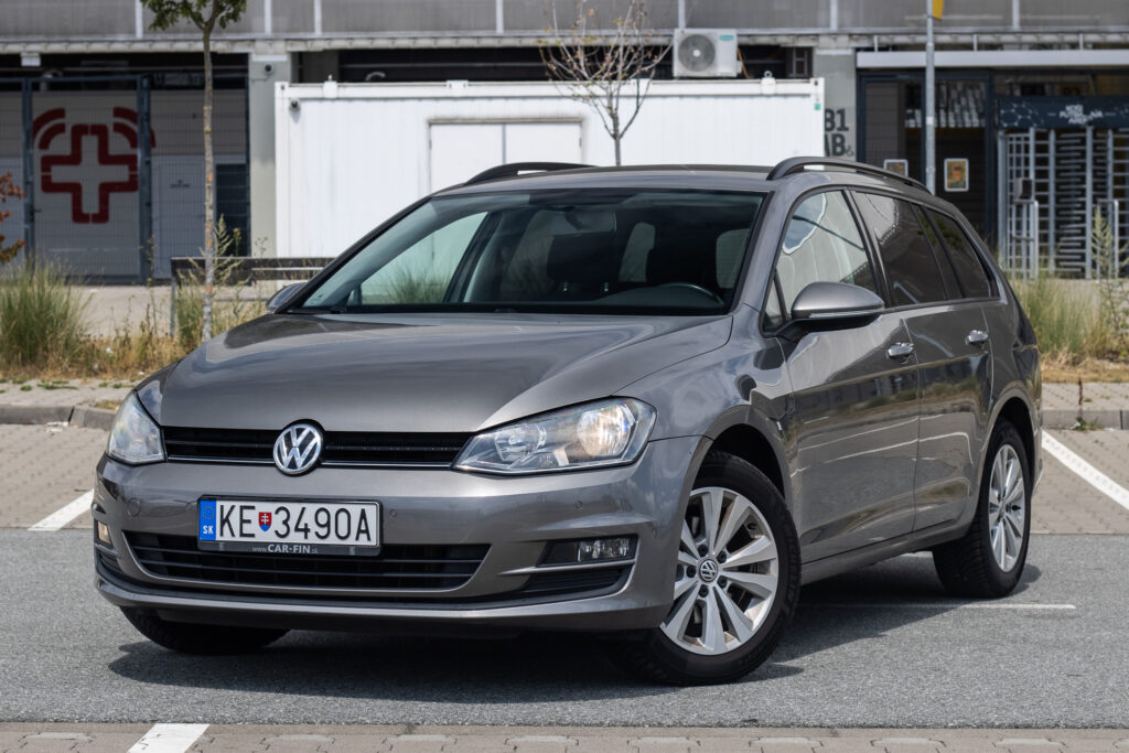 Volkswagen Golf Variant 1.6 TDI BMT DSG, 81kW (2017) / AJ NA SPLÁTKY / PROTIÚČET /