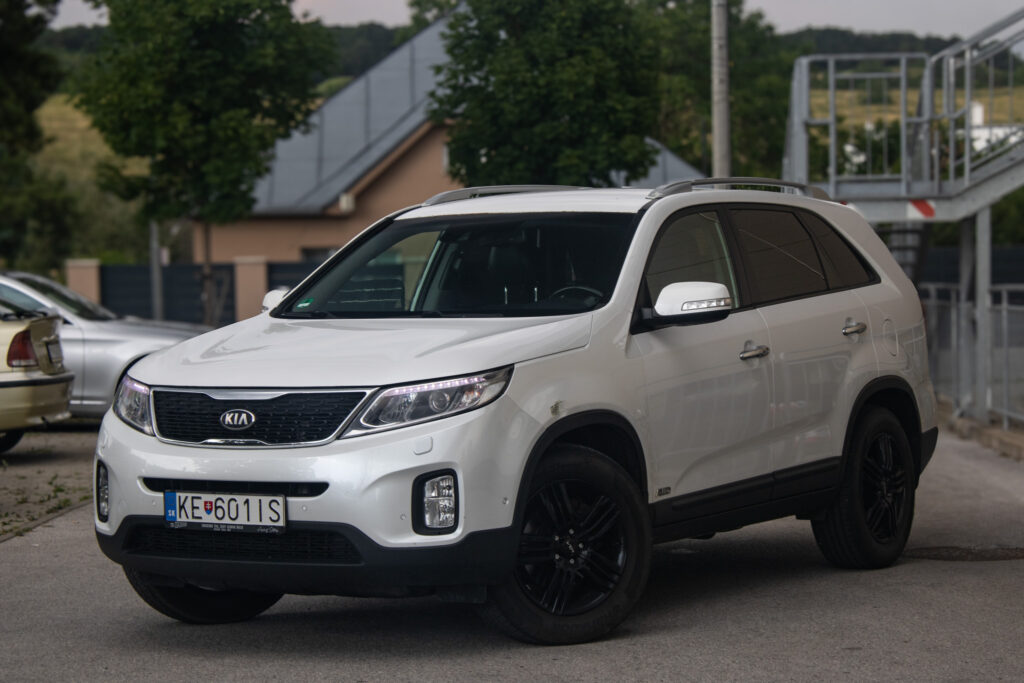 Kia Sorento 2.2 CRDi 4WD Platinum / 145kW / A6 / ZÁRUKA / AJ NA SPLÁTKY / PROTIÚČET