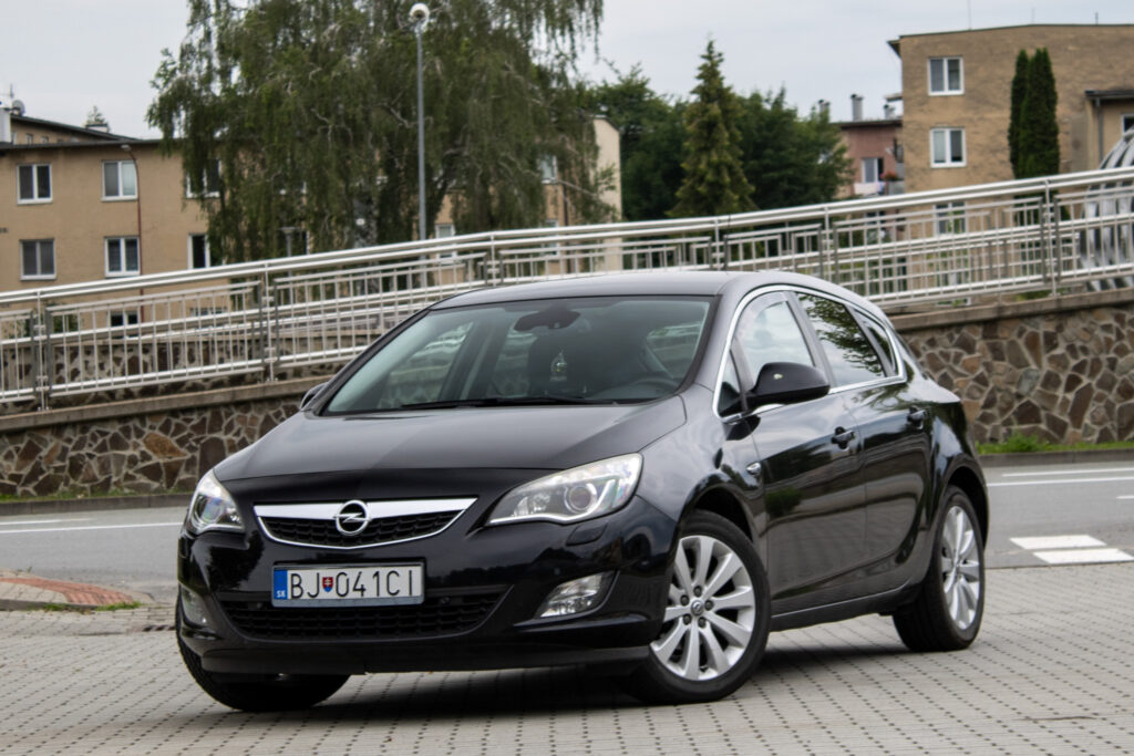 Opel Astra 1.4 Turbo LPG / 103kW / M6 / ZÁRUKA / AJ NA SPLÁTKY / PROTIÚČET