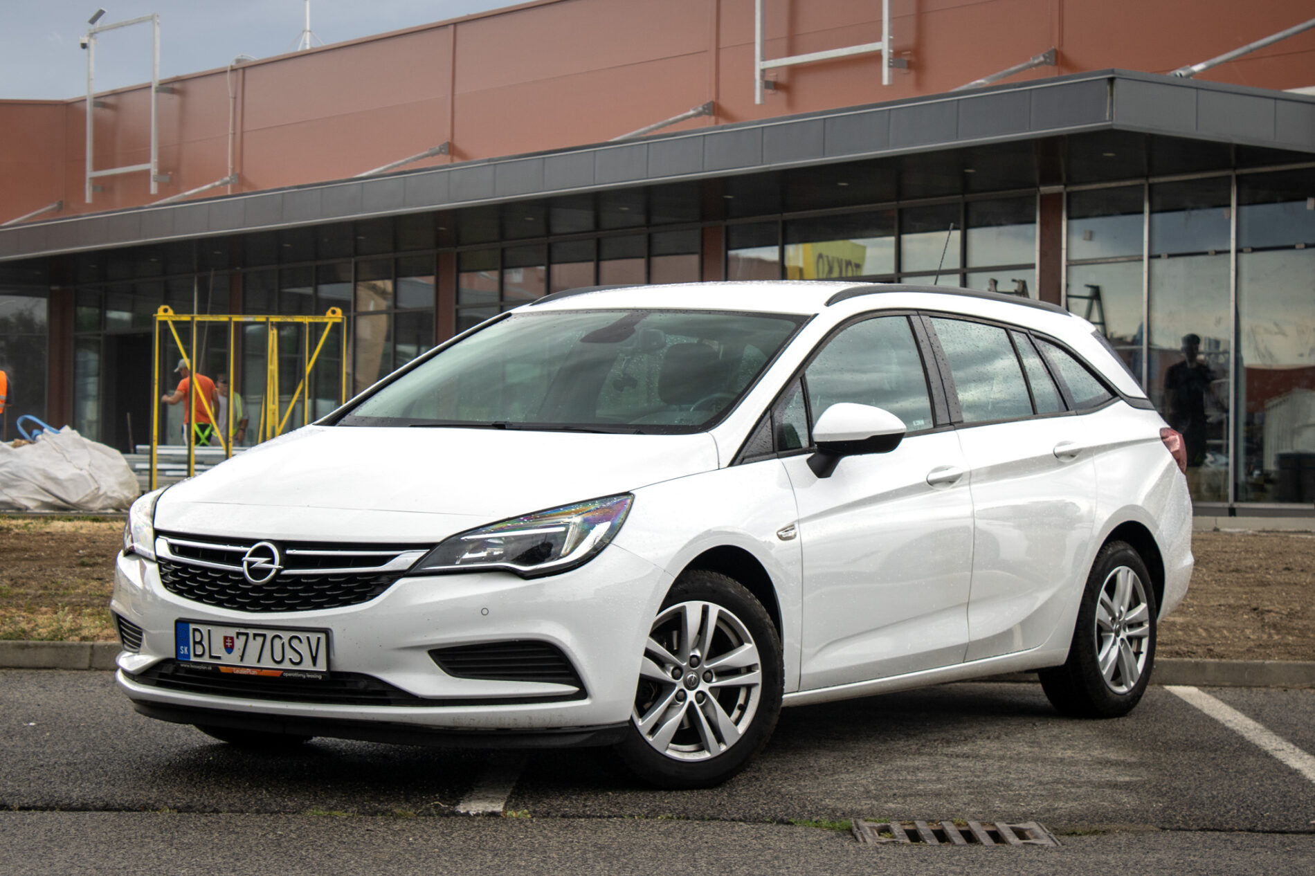Opel Astra Sport Tourer ST 1.4 Turbo, 92kW, M6 / AJ NA SPLÁTKY / PROTIÚČET /