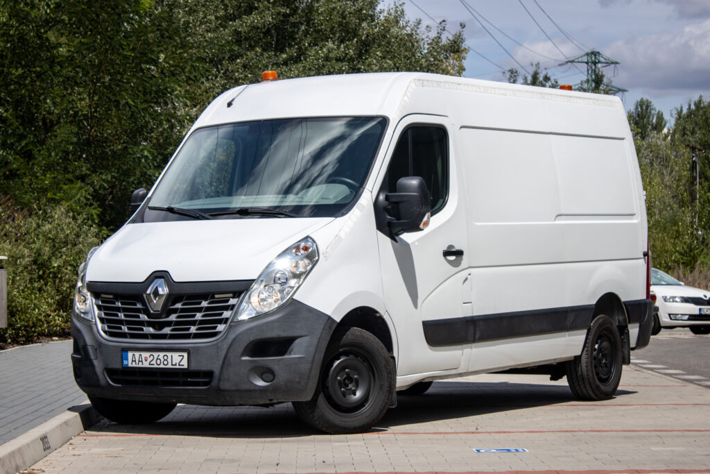 Renault Master 2.3 dCi, 100kW, M6 / AJ NA SPLÁTKY / PROTIÚČET /