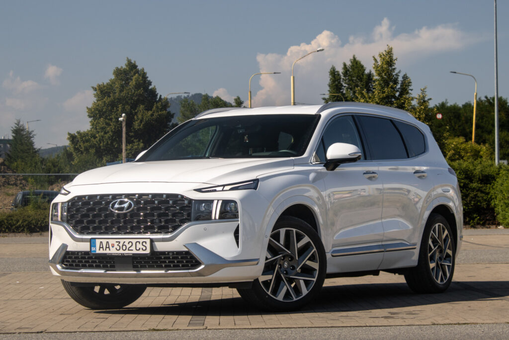 Hyundai Santa Fe 2.2 CRDi Premium 4x4 / 148kW / A8 / ZÁRUKA / AJ NA SPLÁTKY / PROTIÚČET