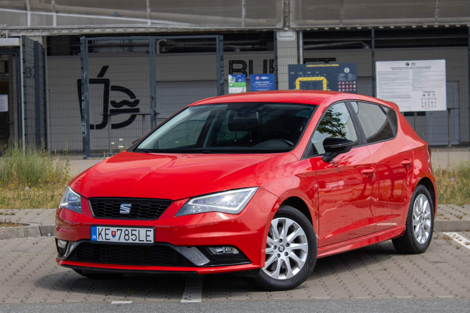 Seat Leon 1.2 TSI / 81kW / M6 / ZÁRUKA / AJ NA SPLÁTKY / PROTIÚČET