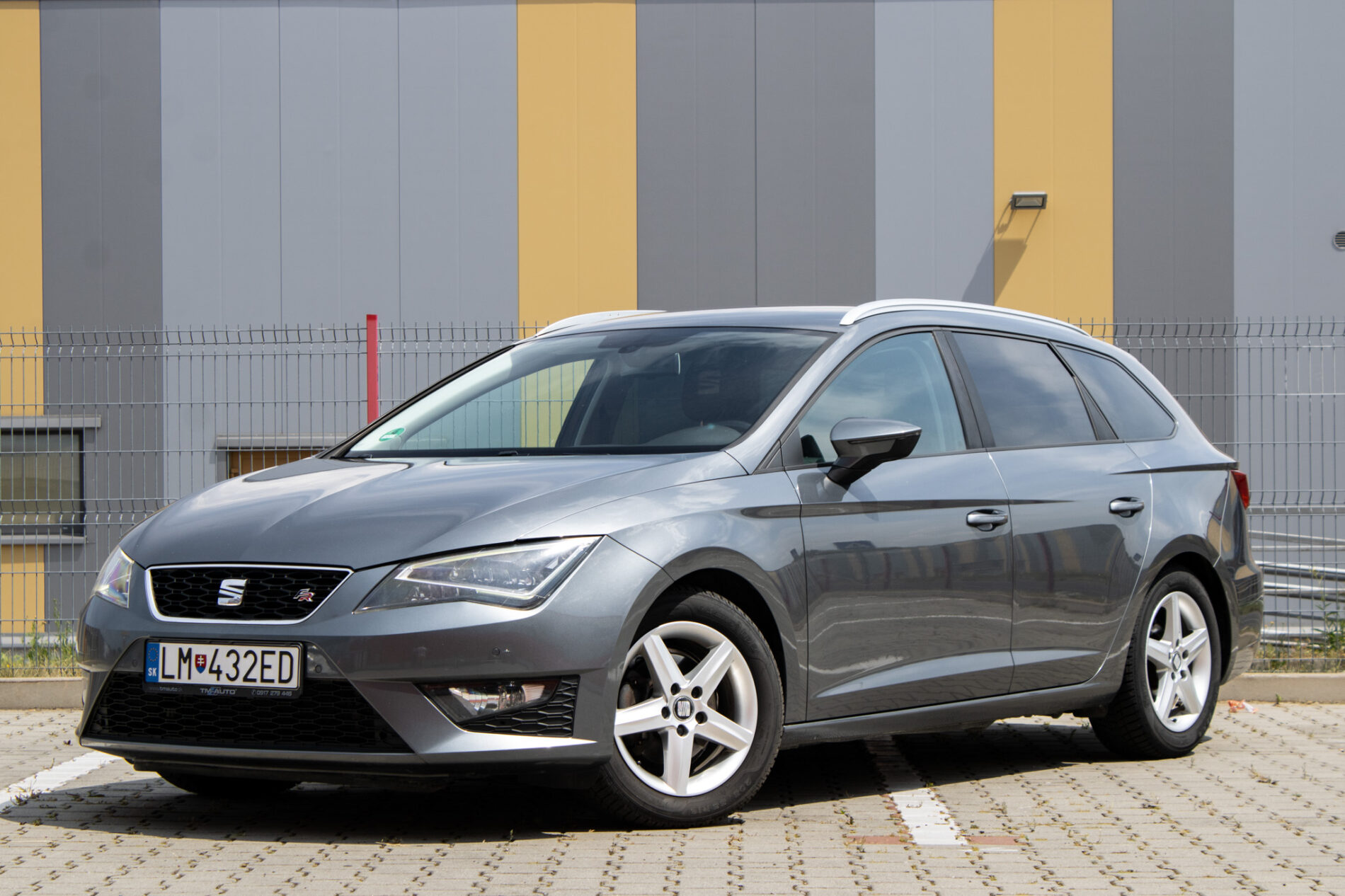 Seat Leon ST 2.0 TDI FR / 110kW / M6 / ZÁRUKA / AJ NA SPLÁTKY / PROTIÚČET