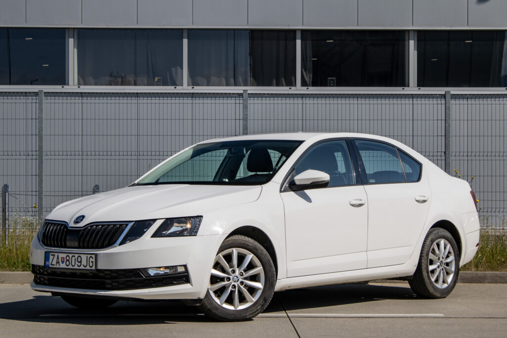 Škoda Octavia 1.6 TDI Ambition / 85kW / M5 / ZÁRUKA / AJ NA SPLÁTKY / PROTIÚČET