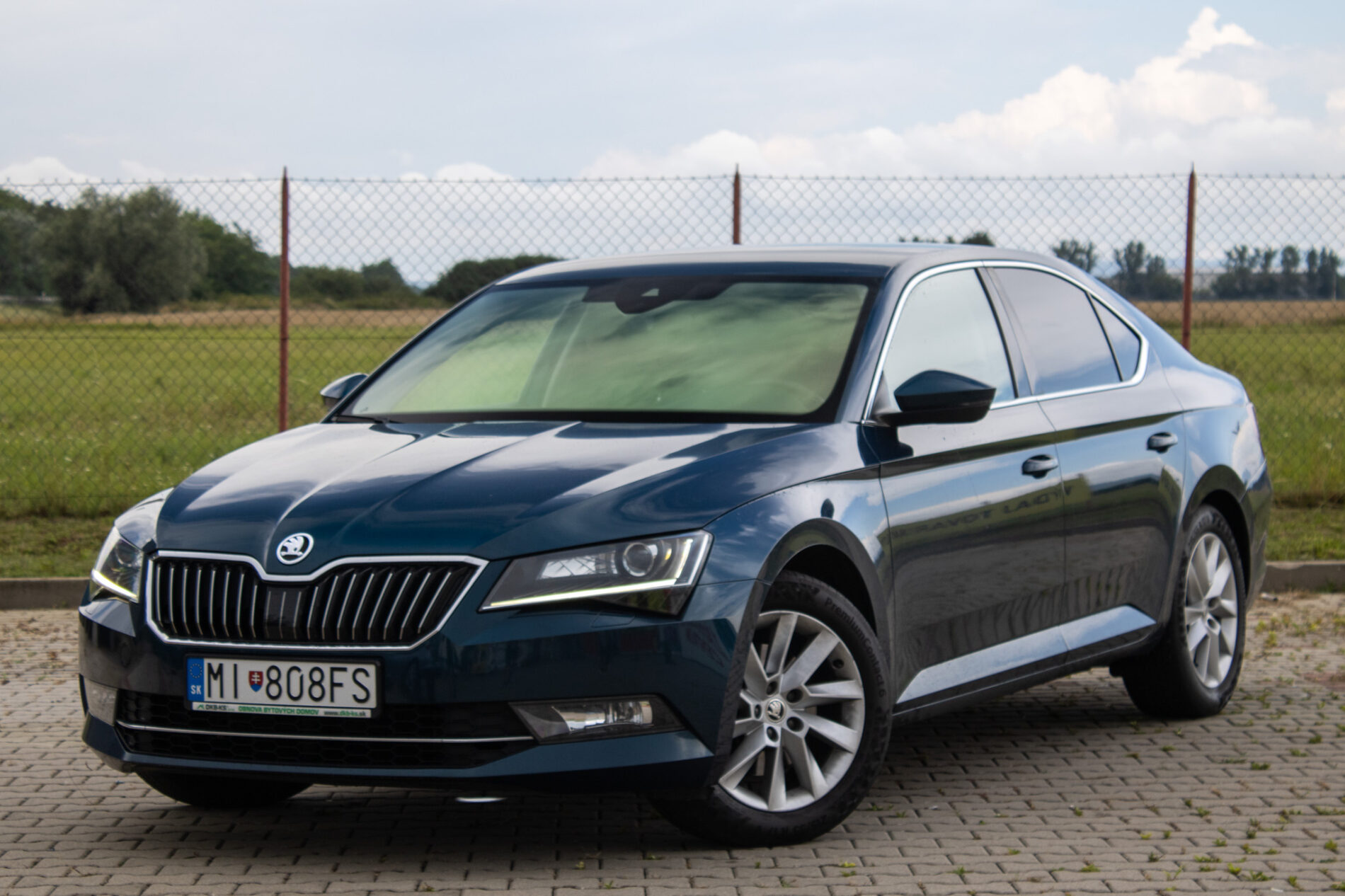 Škoda Superb 1.8 TSI Style DSG / 132kW / A7 / ZÁRUKA / AJ NA SPLÁTKY / PROTIÚČET