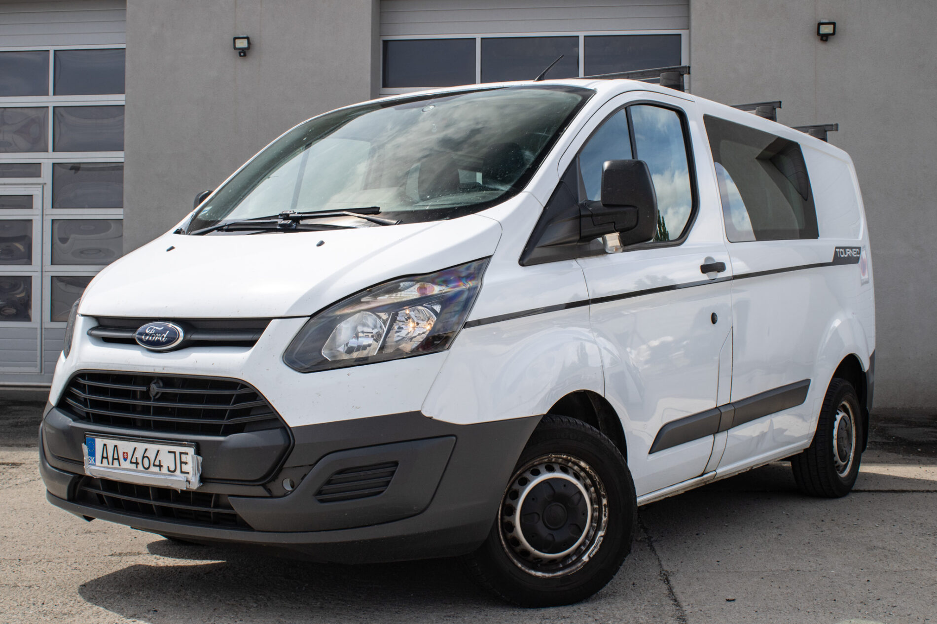 Ford Transit Custom 2.2 TDCi L1H1 / 74kW / M6 / AJ NA SPLÁTKY / PROTIÚČET