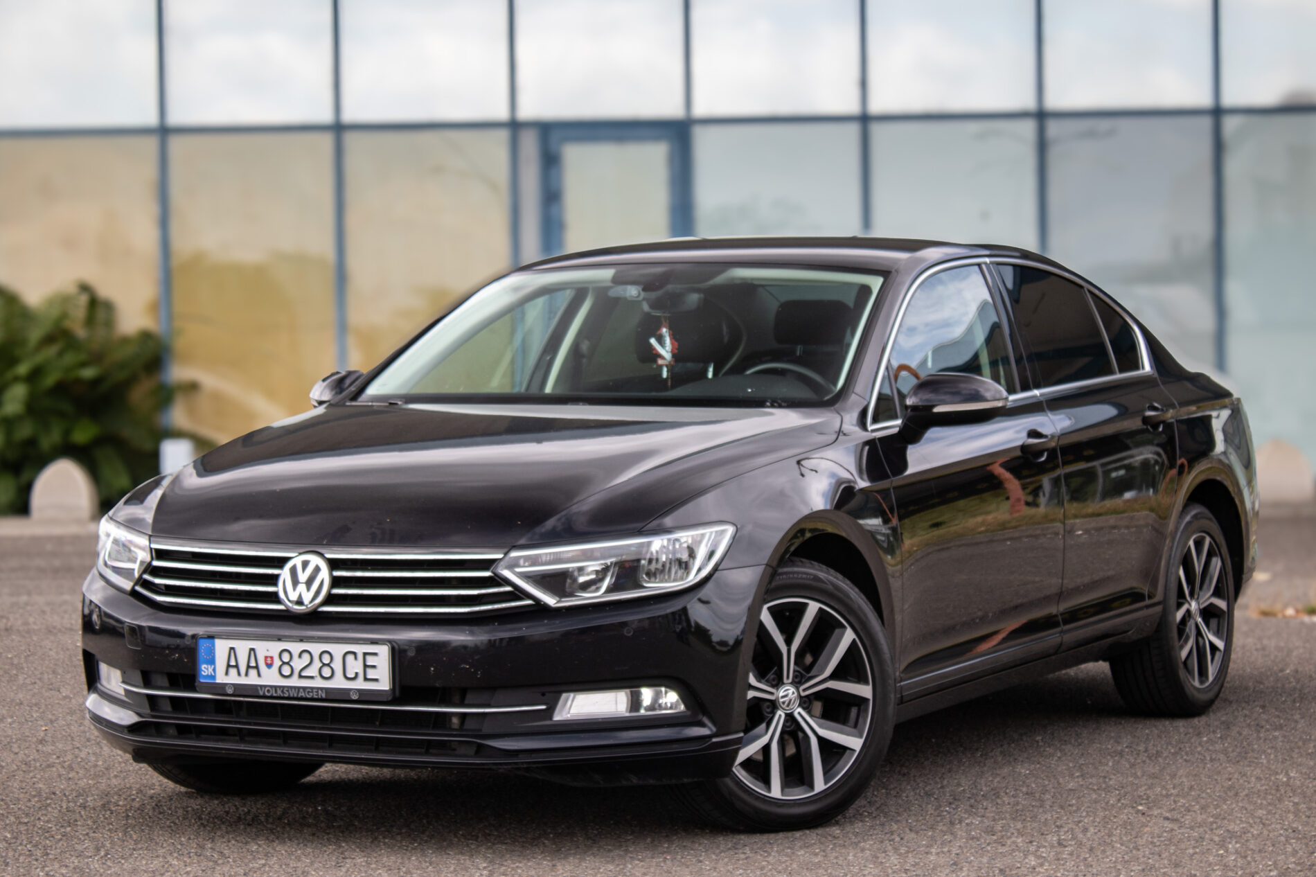 Volkswagen Passat 2.0 TDI Comfortline DSG / 110kW / A6 / ZÁRUKA / AJ NA SPLÁTKY / PROTIÚČET