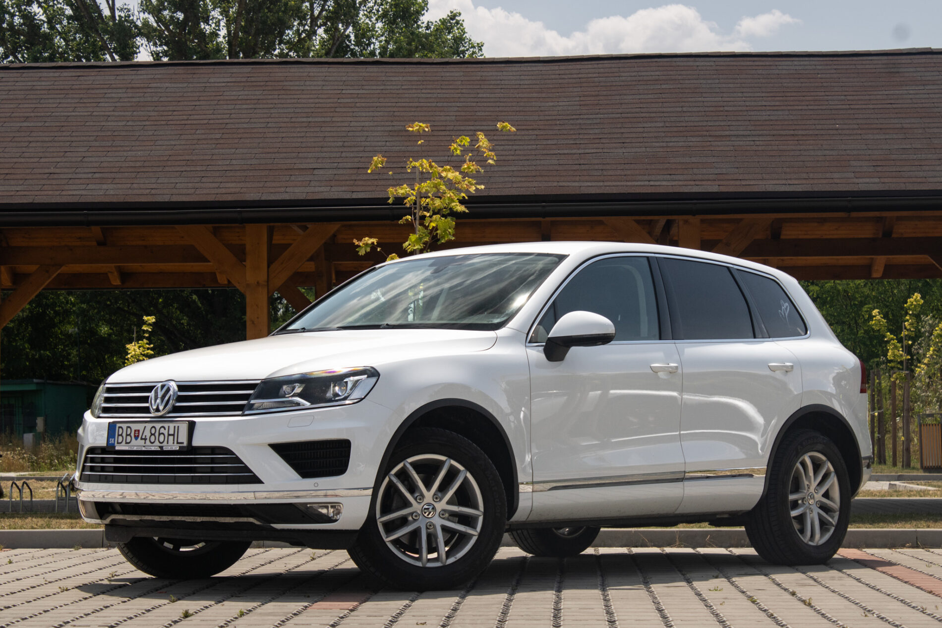 Volkswagen Touareg 3.0 V6 TDI 4MOTION / 150kW / A8 / ZÁRUKA / AJ NA SPLÁTKY / PROTIÚČET