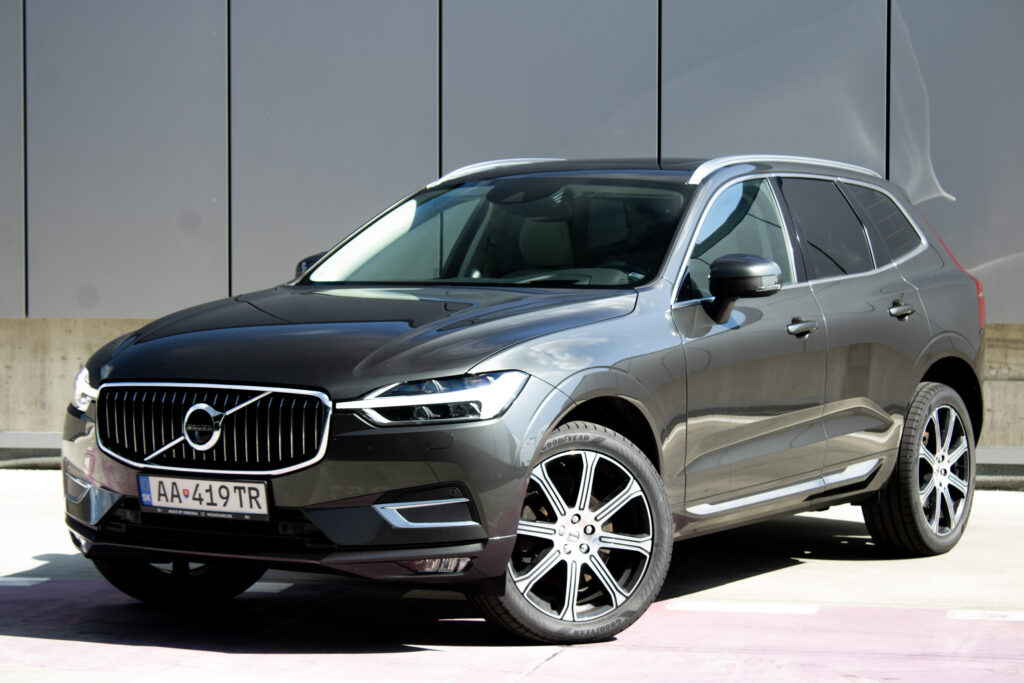 Volvo XC60 B5 Inscription AWD A/T