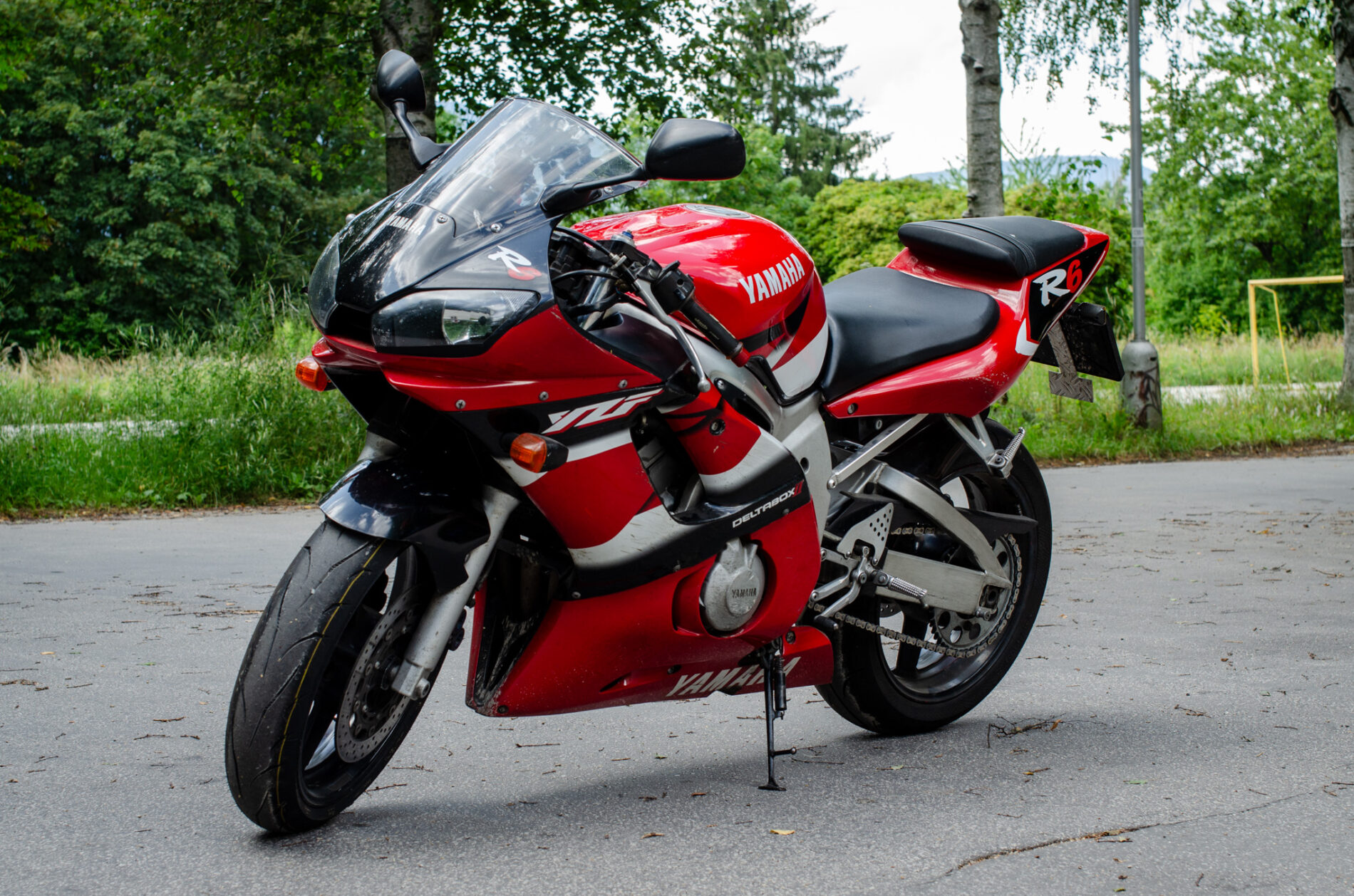 Yamaha YZF-R6 / AJ NA SPLÁTKY / PROTIÚČET /