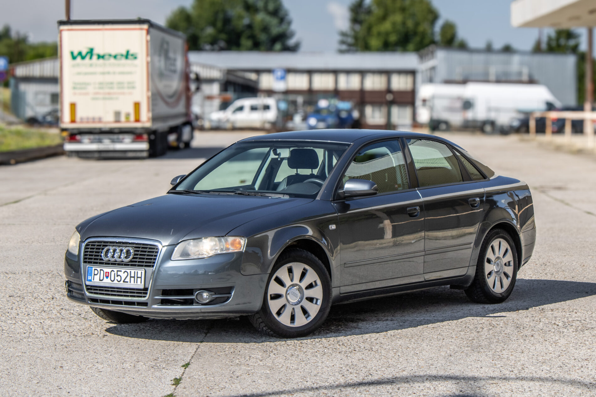 Audi A4 2.0 TDI 103kW MT/6 / AJ NA SPLÁTKY / PROTIÚČET