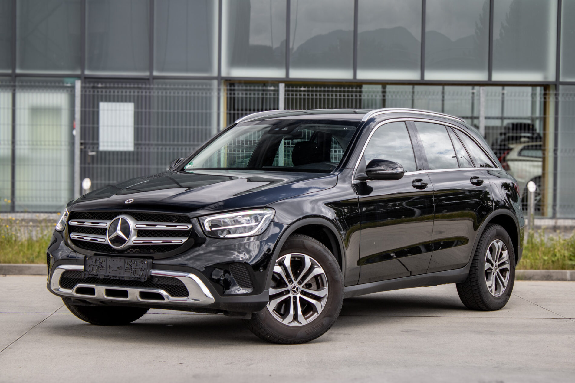 Mercedes-Benz GLC SUV 220d 4Matic / AJ NA SPLÁTKY / PROTIÚČET